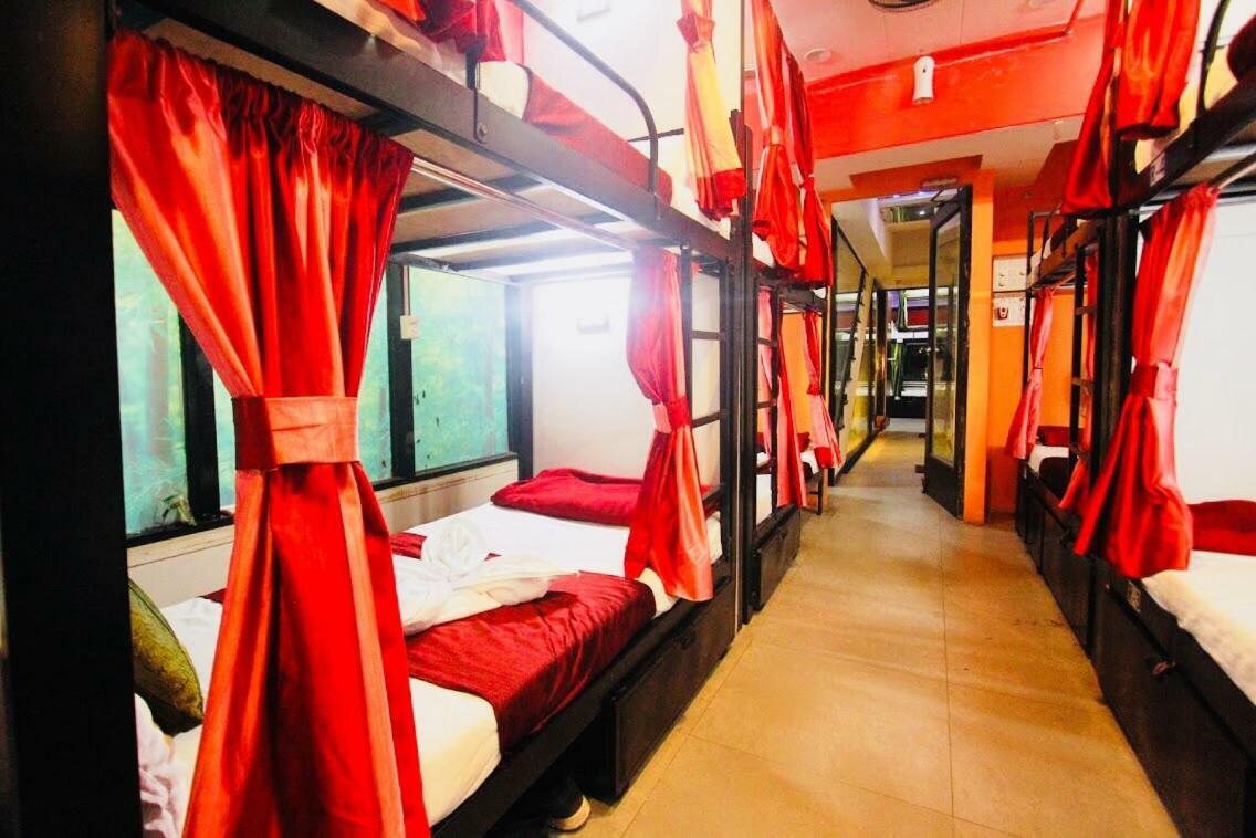 Town Hostel Mumbai - Ac Dormitory Exterior foto