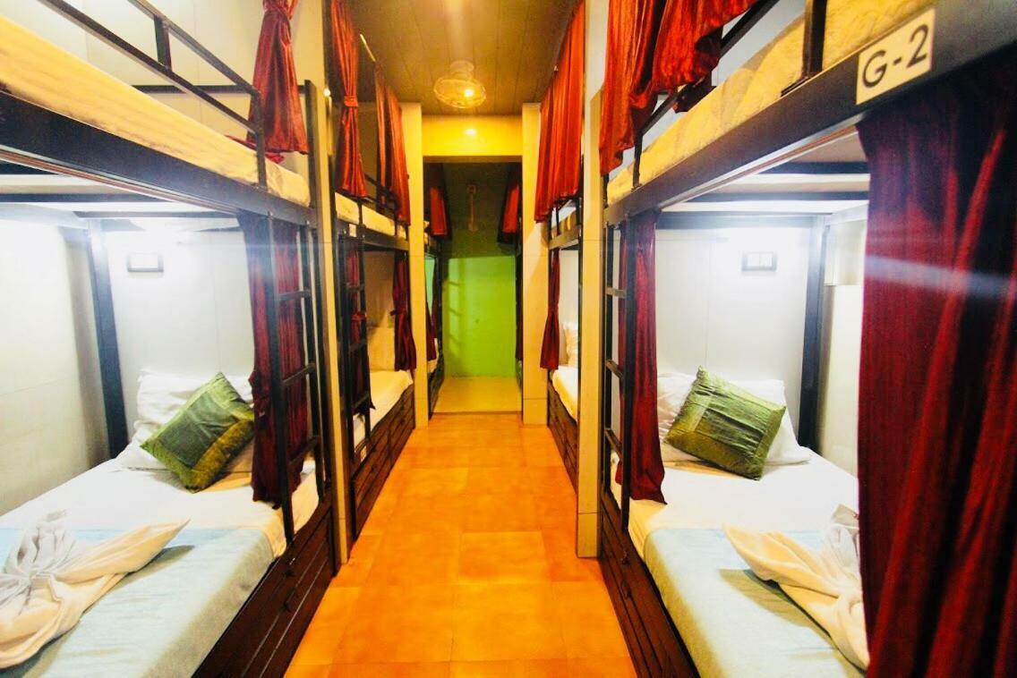 Town Hostel Mumbai - Ac Dormitory Exterior foto